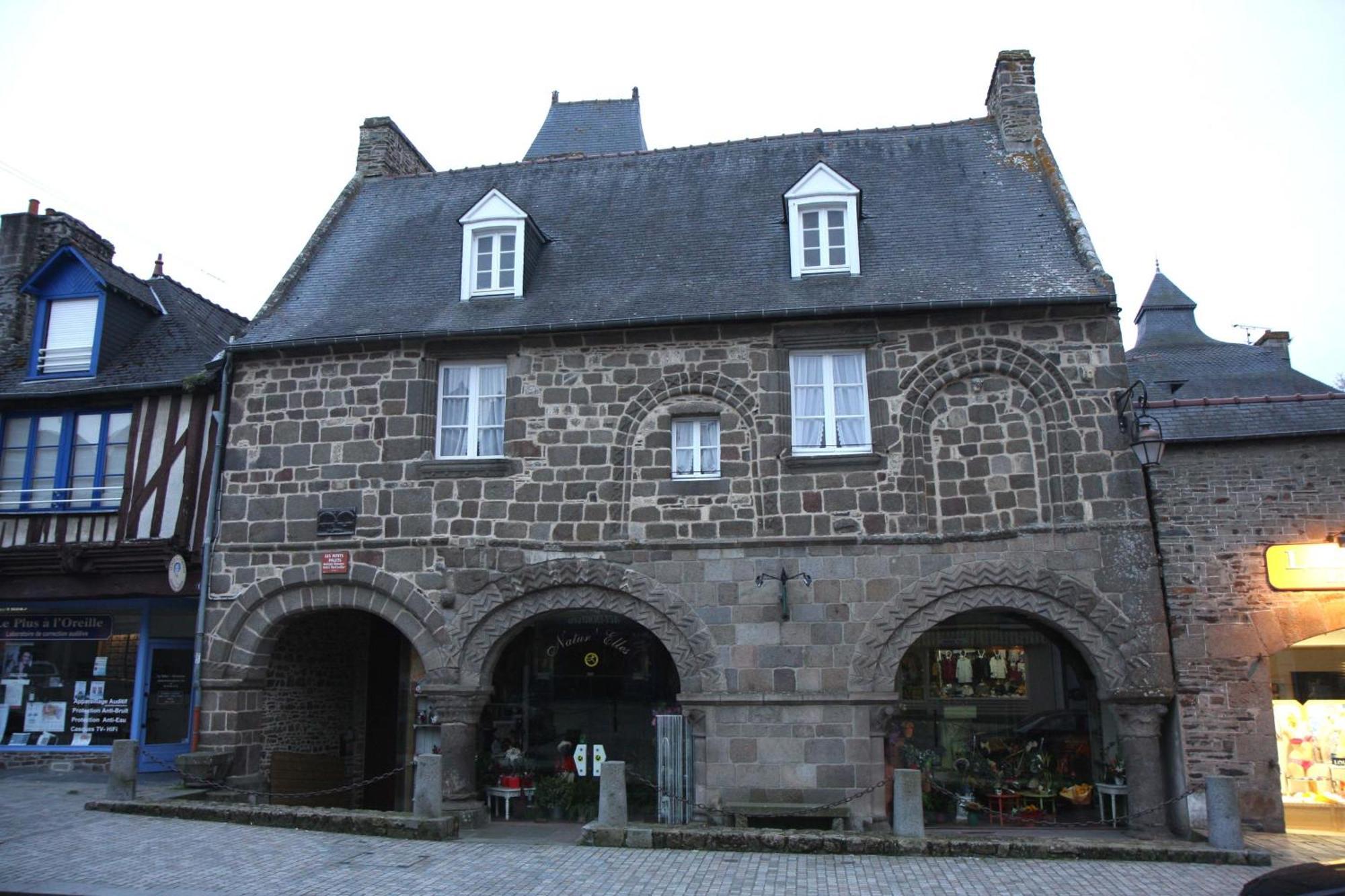 Hotel De La Gare Dol-de-Bretagne Kültér fotó