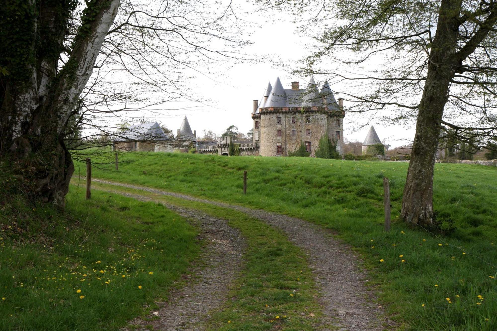 Hotel De La Gare Dol-de-Bretagne Kültér fotó